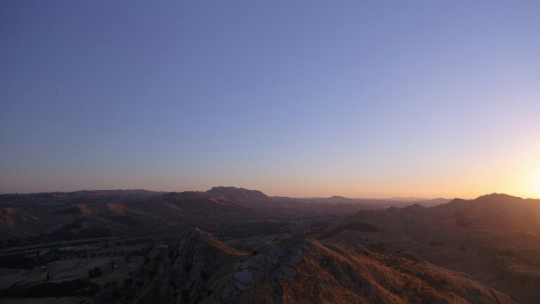 horizon over a mountain range